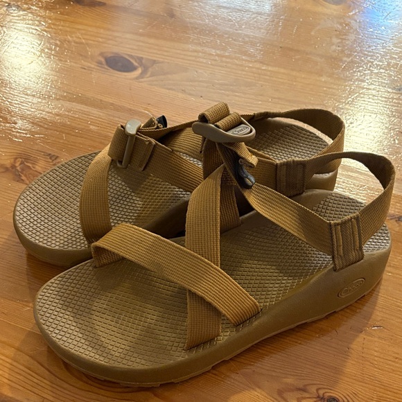 Chaco Tan Men's Sandals - Picture 6 of 10